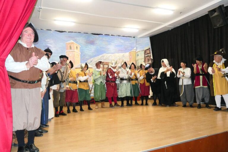 Zítora teatro representa en Padul “Salvados por las trompetas”