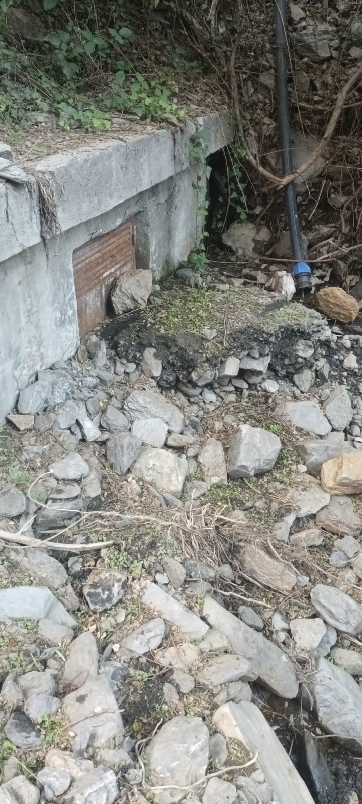 Nigüelas trabaja para restablecer la normalidad en el suministro de agua