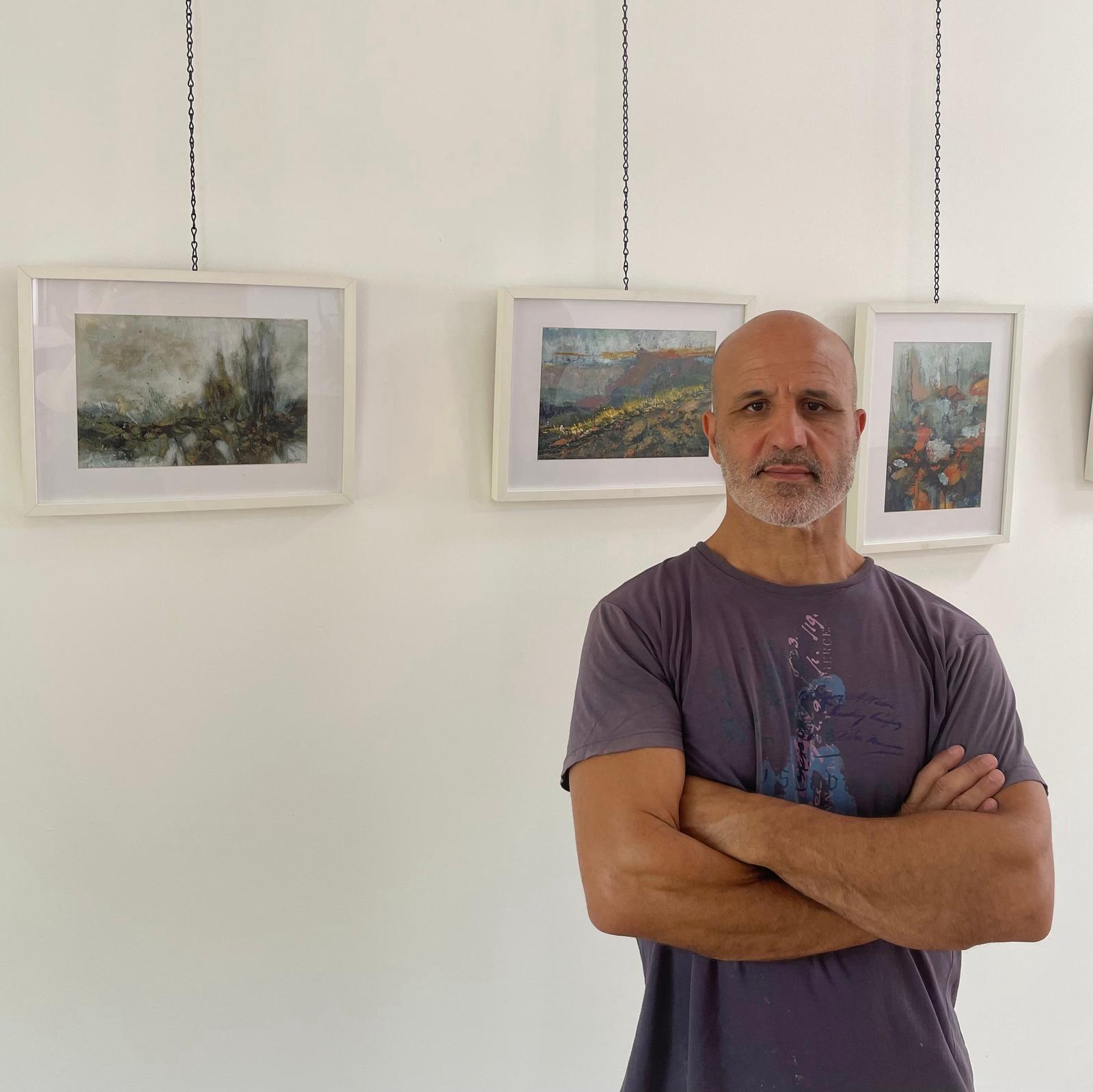El arte de Arturo Cruzado sale a la calle en Pinos del Valle