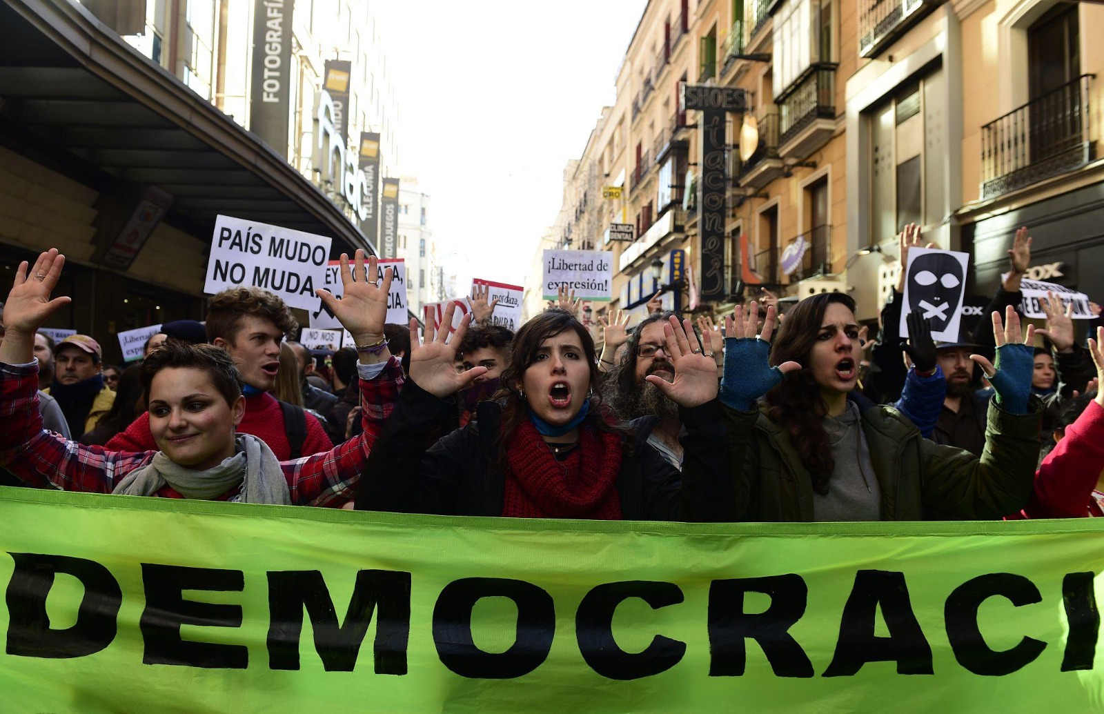 Cuando la democracia deja de escuchar
