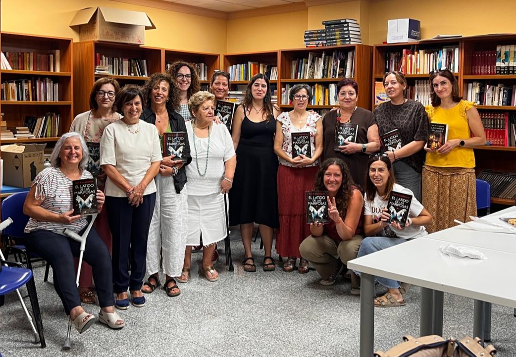 May R. Ayamonte, literatura negra para mirar de frente a la realidad